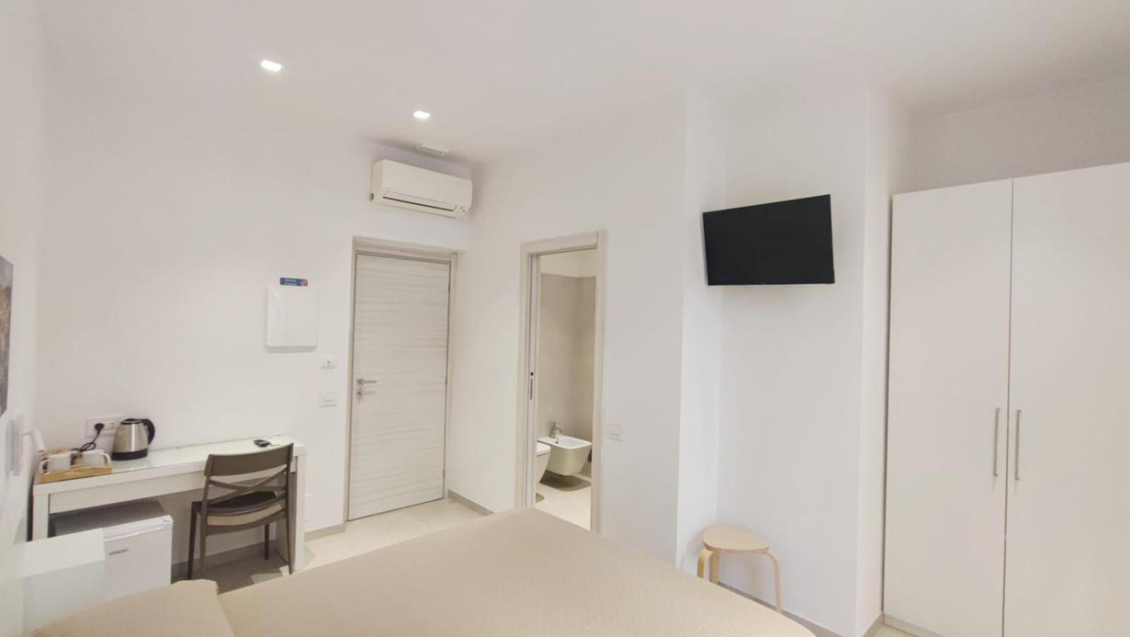 Barby 1 Hotel ลาสเปเซีย ภายนอก รูปภาพ