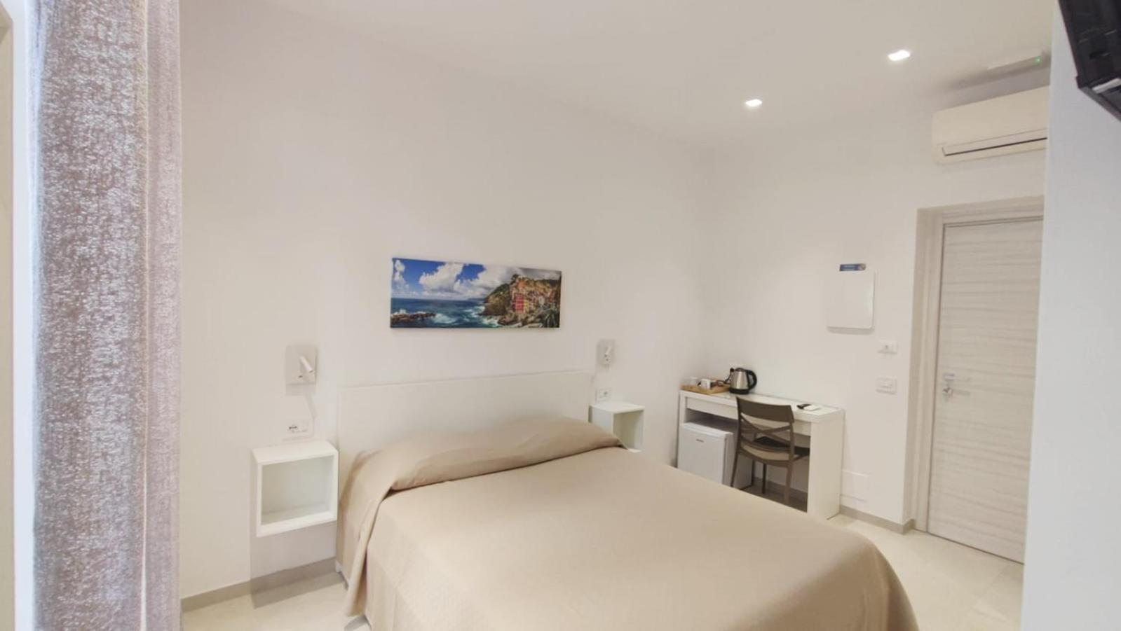 Barby 1 Hotel ลาสเปเซีย ภายนอก รูปภาพ